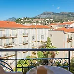Pierre & Les Rivages Du Parc 3* Menton