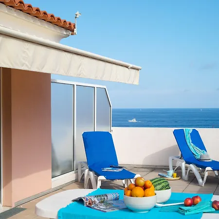 Pierre & Les Rivages Du Parc 3* Μεντόν