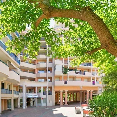 Pierre & Les Rivages Du Parc Ξενοδοχείο με διαμερίσματα Μεντόν