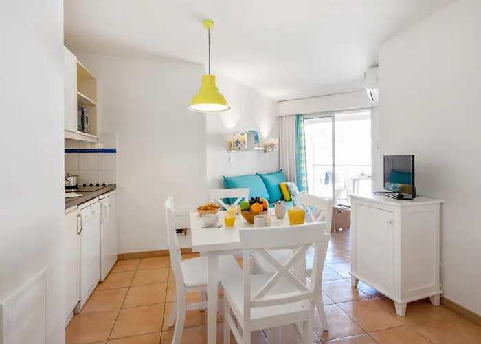 Aparthotel Pierre & Les Rivages Du Parc