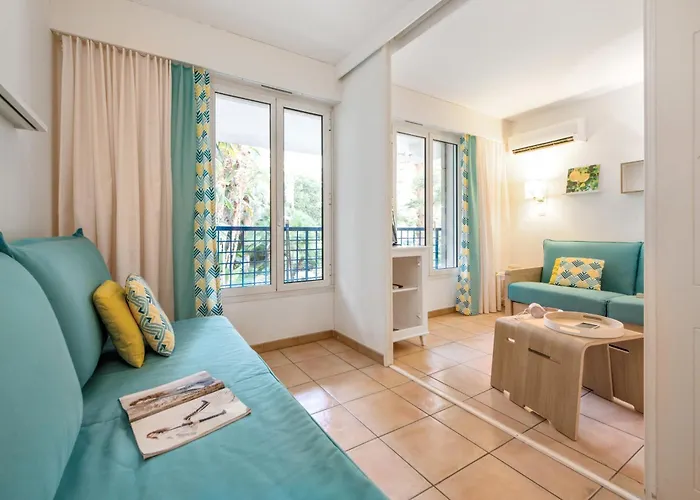 Résidence Pierre&vacances Les Rivages Du Parc Appart hôtel Menton