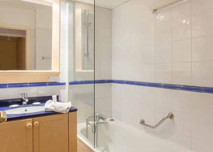 Aparthotel Pierre & Les Rivages Du Parc