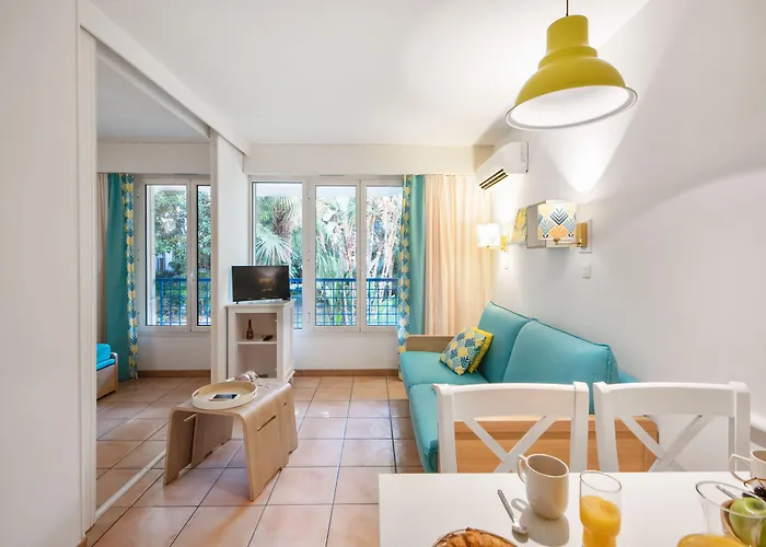 Pierre & Les Rivages Du Parc Aparthotel Menton