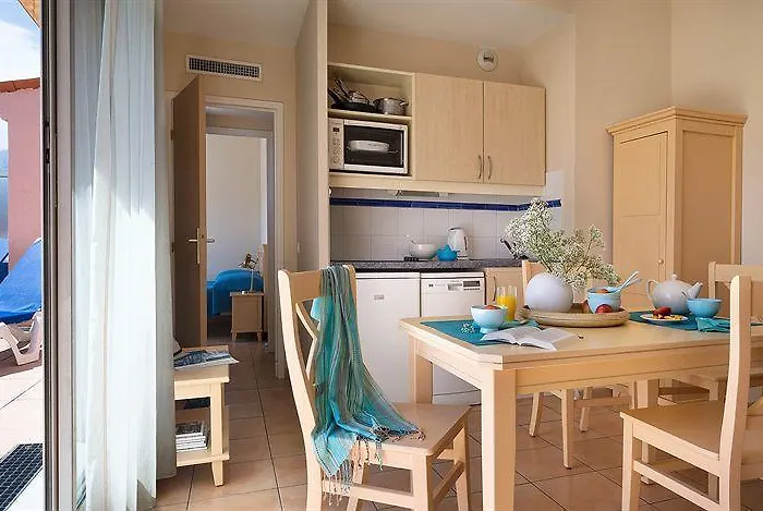 Pierre & Les Rivages Du Parc