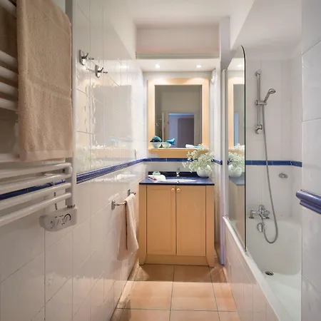 Pierre & Les Rivages Du Parc