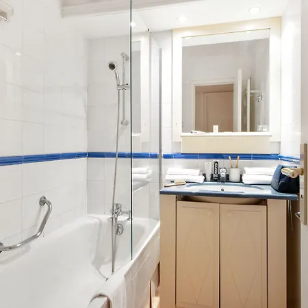 アパートホテル Pierre & Les Rivages Du Parc 3*