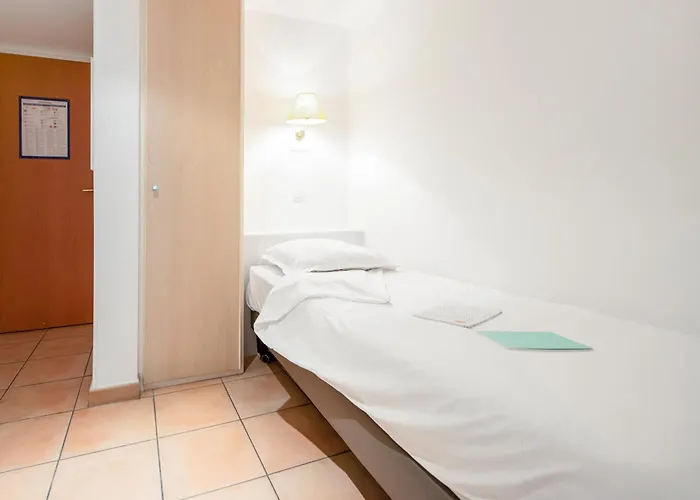 Pierre & Les Rivages Du Parc 3* 멍똥