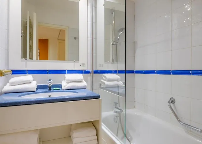 两岸公园皮埃尔假日公寓酒店 公寓式酒店 芒通