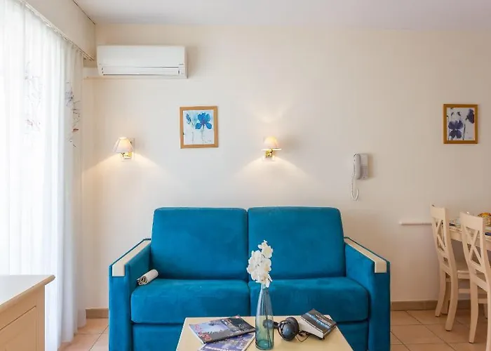 Pierre & Les Rivages Du Parc 멍똥