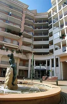 Pierre & Les Rivages Du Parc Aparthotel Menton