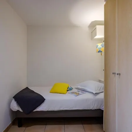 Hotel apartamentowy Pierre & Les Rivages Du Parc 3*